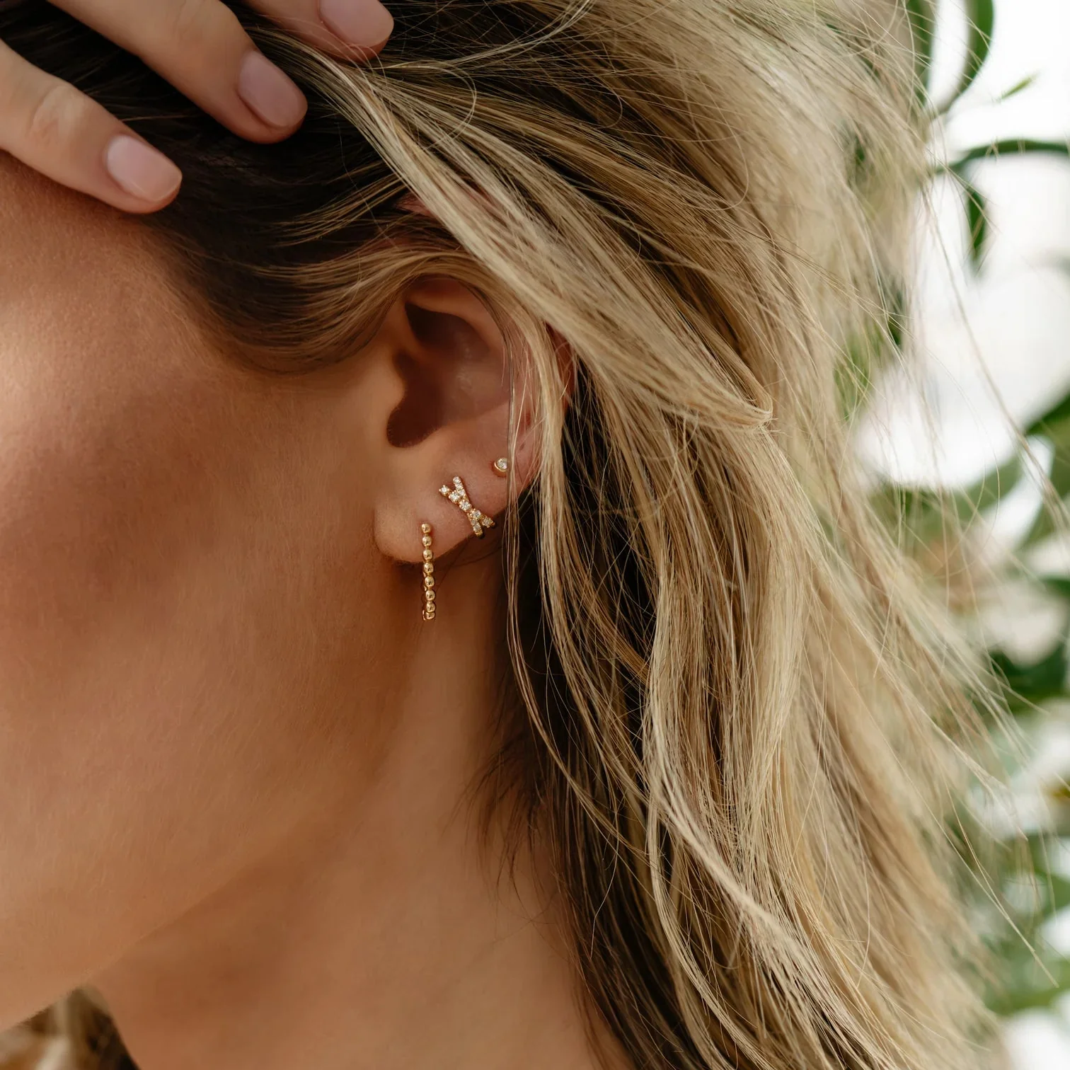 Dana Rebecca Designs Poppy Rae 14k Yellow Gold Pebble U Hoops - Image 4