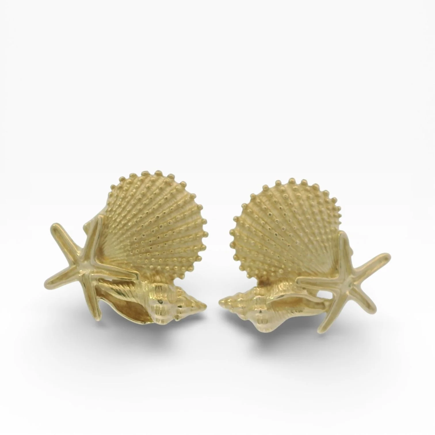 Estate 14K Yellow Gold Seashell Stud Earrings