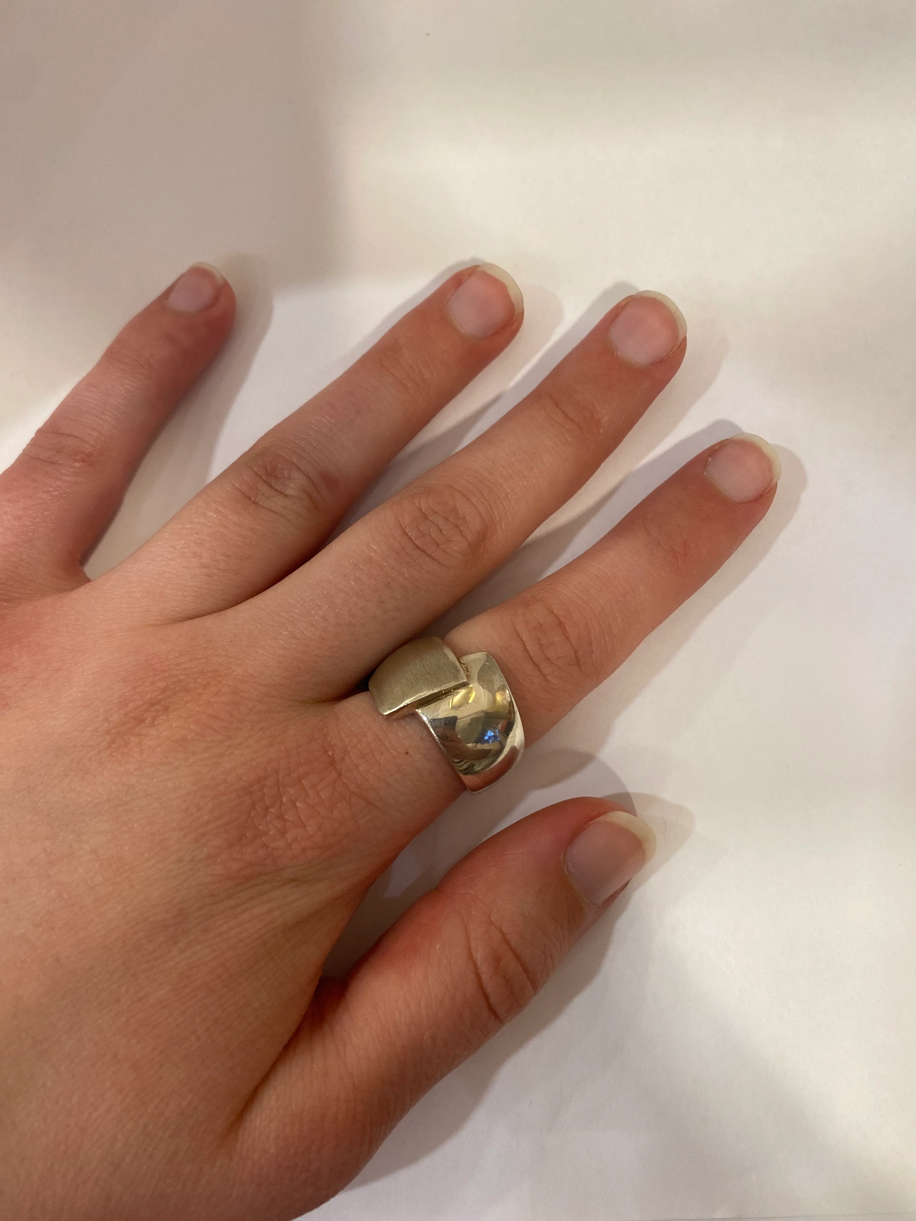 Estate Sterling Silver Closed Bypass Style Ring - Image 2