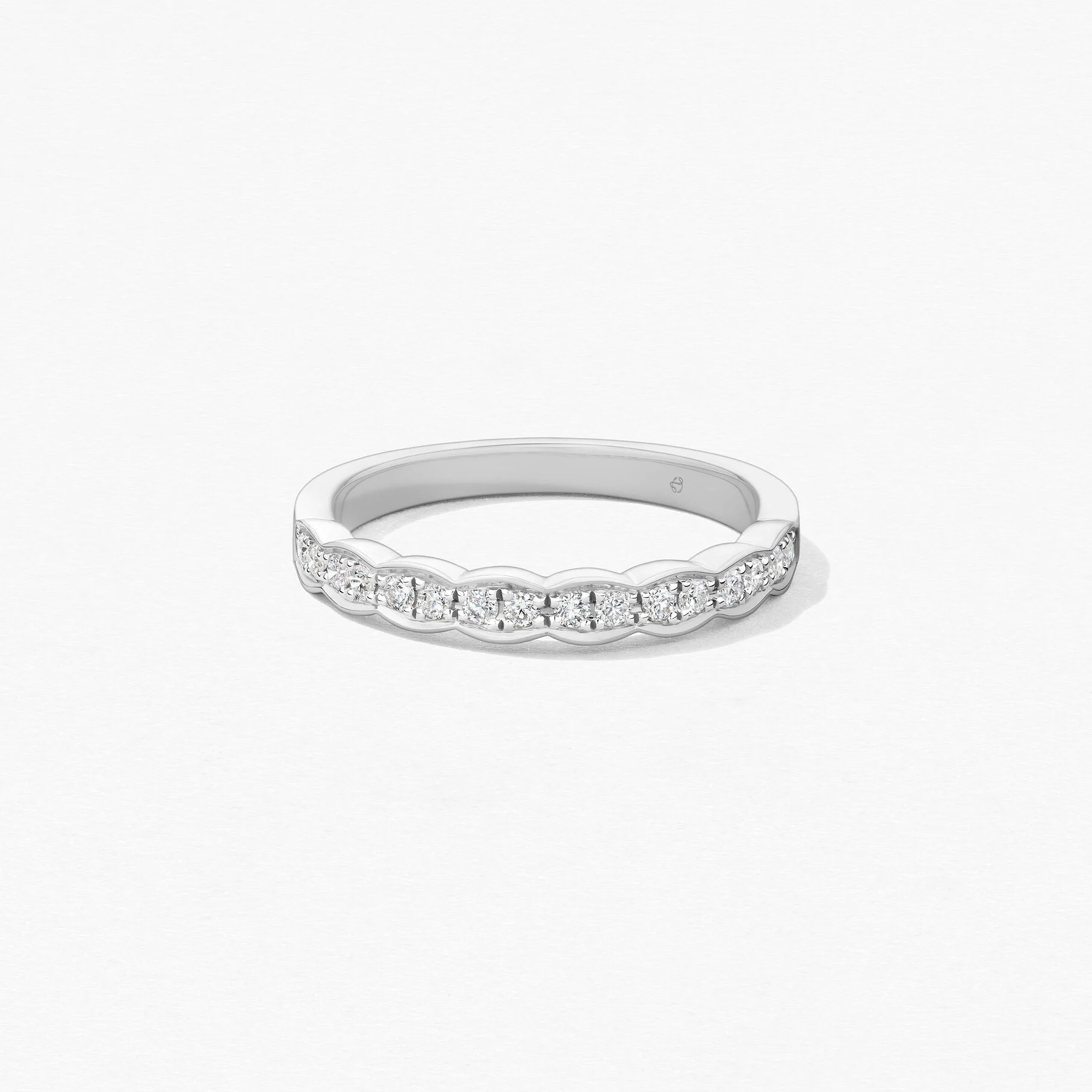 Hearts On Fire 18k White Gold Lorelei Floral Diamond Band