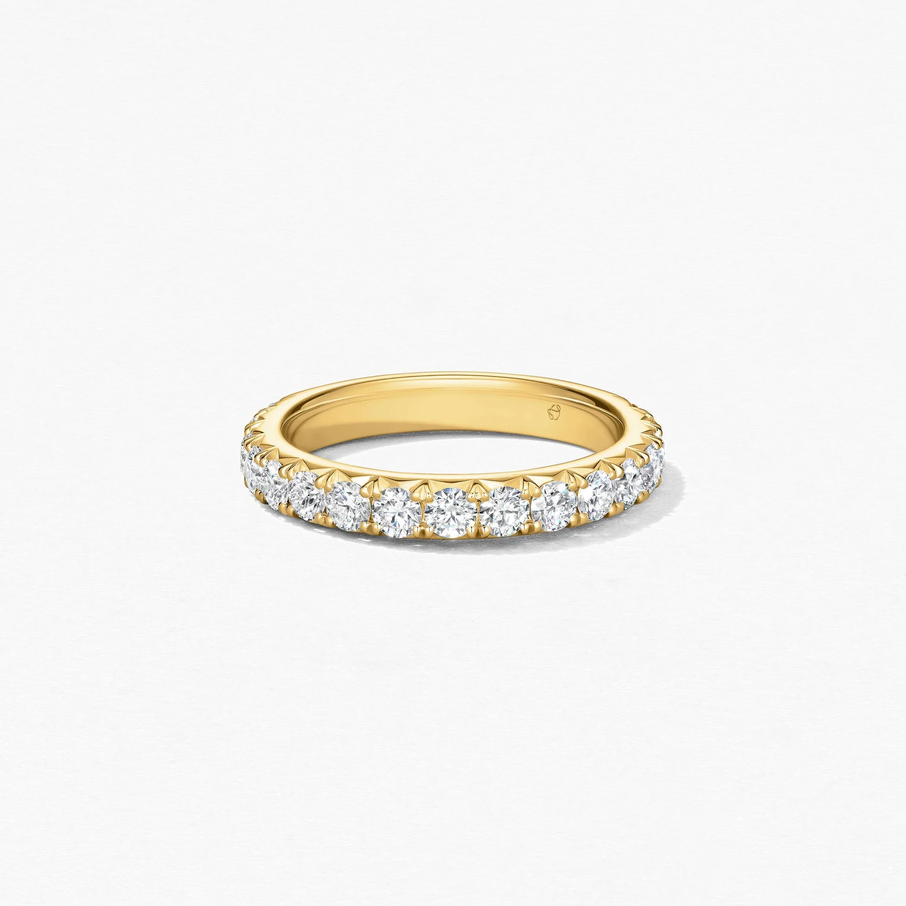 Hearts On Fire 18k Yellow Gold Vela French Cut Pave Wedding Band