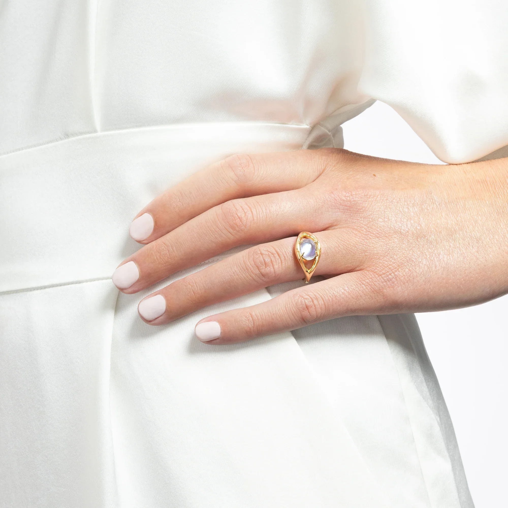 Mark Henry 18k Yellow Gold Fluid Evil Eye Moonstone Ring - Image 2