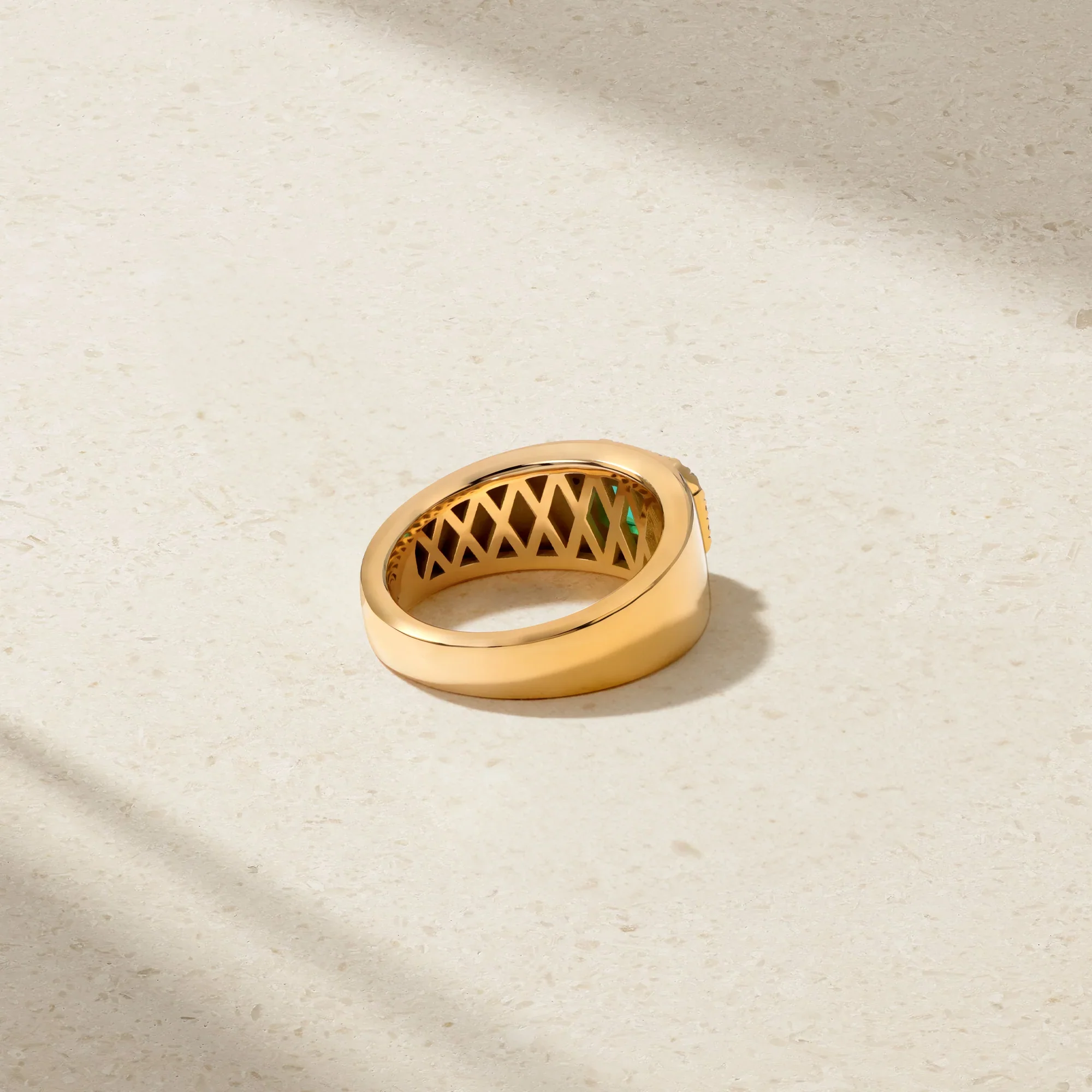 Mark Henry 18k Yellow Gold Heirloomed Octagonal Emerald Cigar Band - Image 2