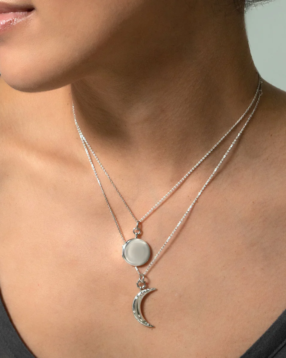 Monica Rich Kosann Sterling Silver Slim Round Quinn Locket Necklace - Image 2