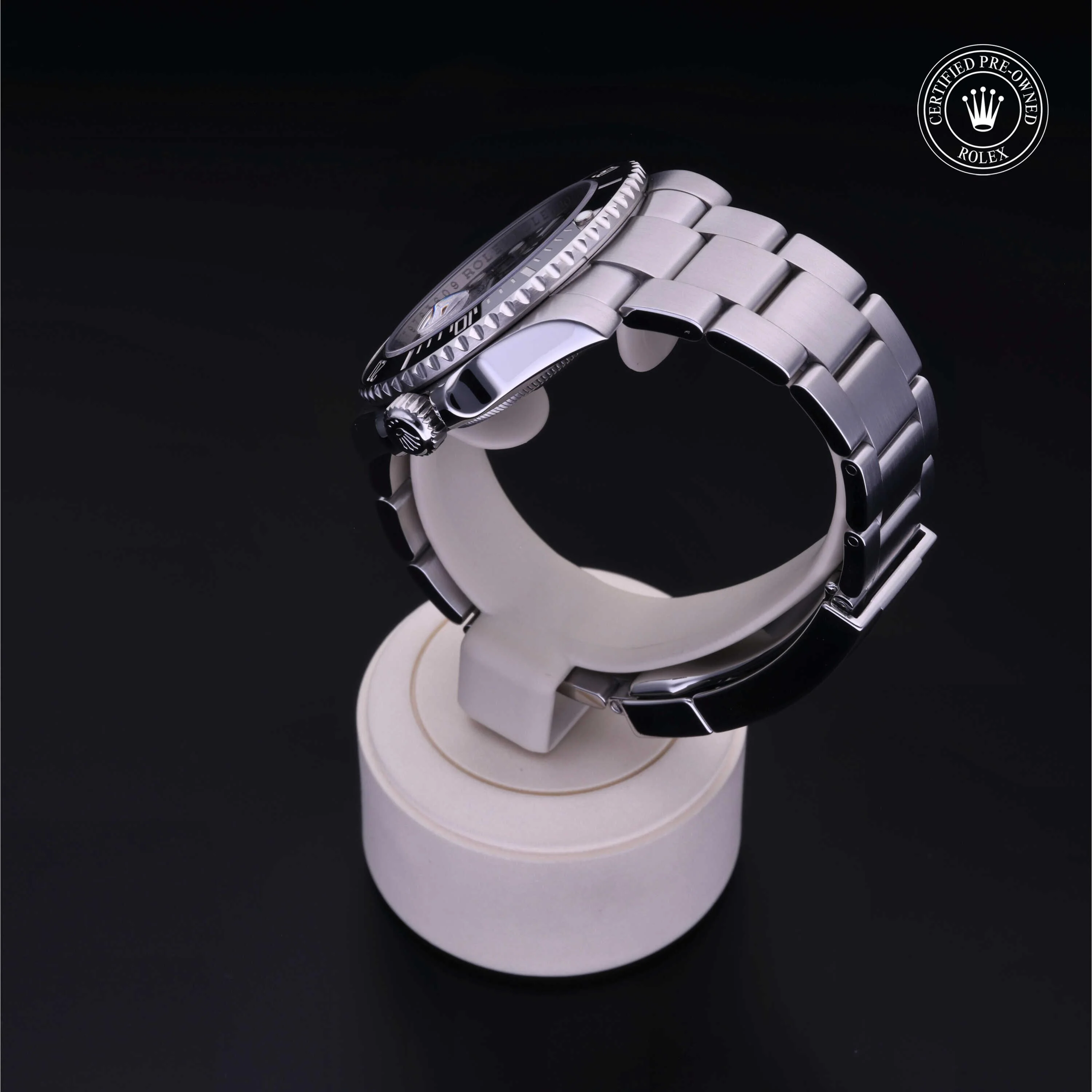 Oyster Perpetual Submariner Date - Image 14