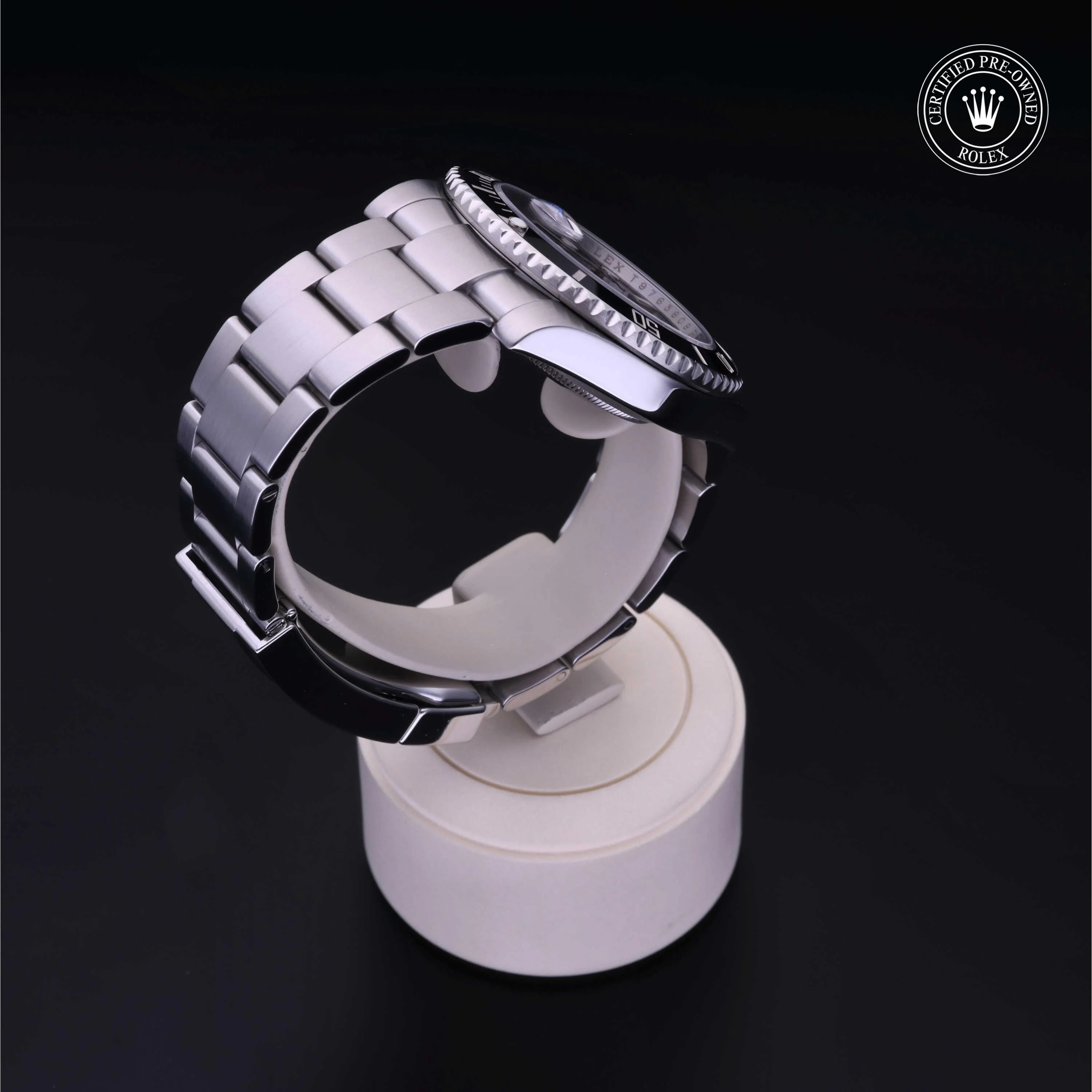 Oyster Perpetual Submariner Date - Image 25