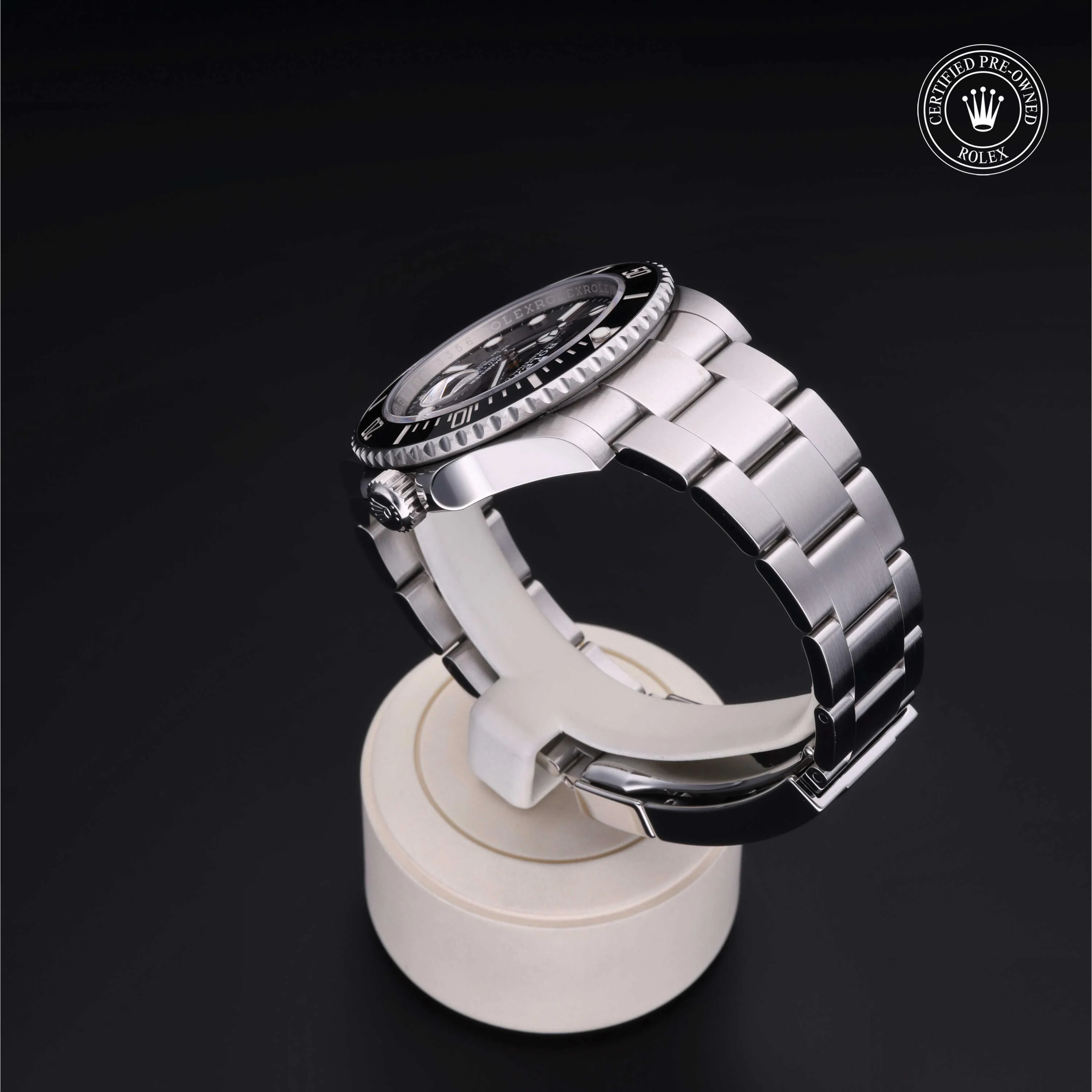 Oyster Perpetual Submariner Date - Image 15