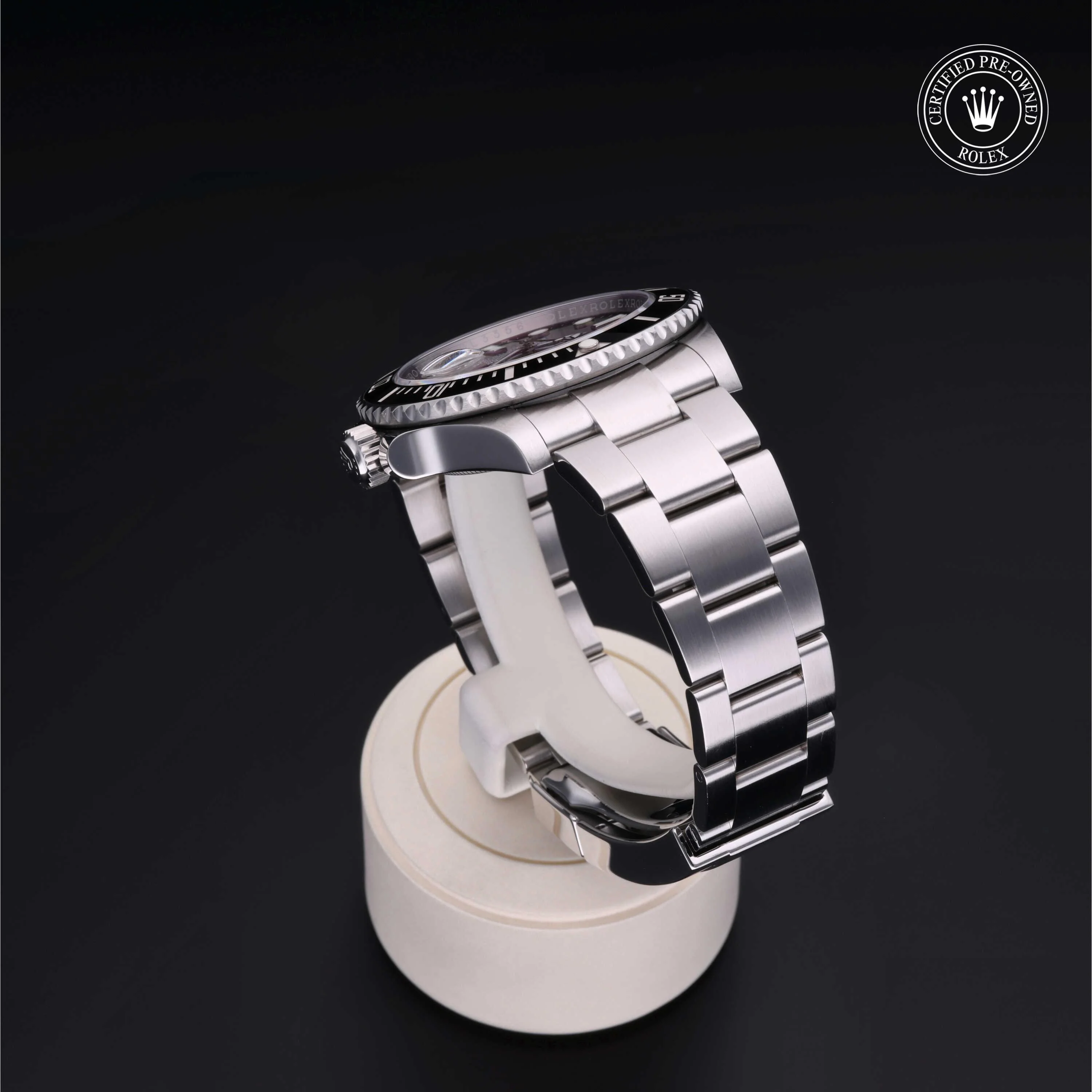 Oyster Perpetual Submariner Date - Image 17