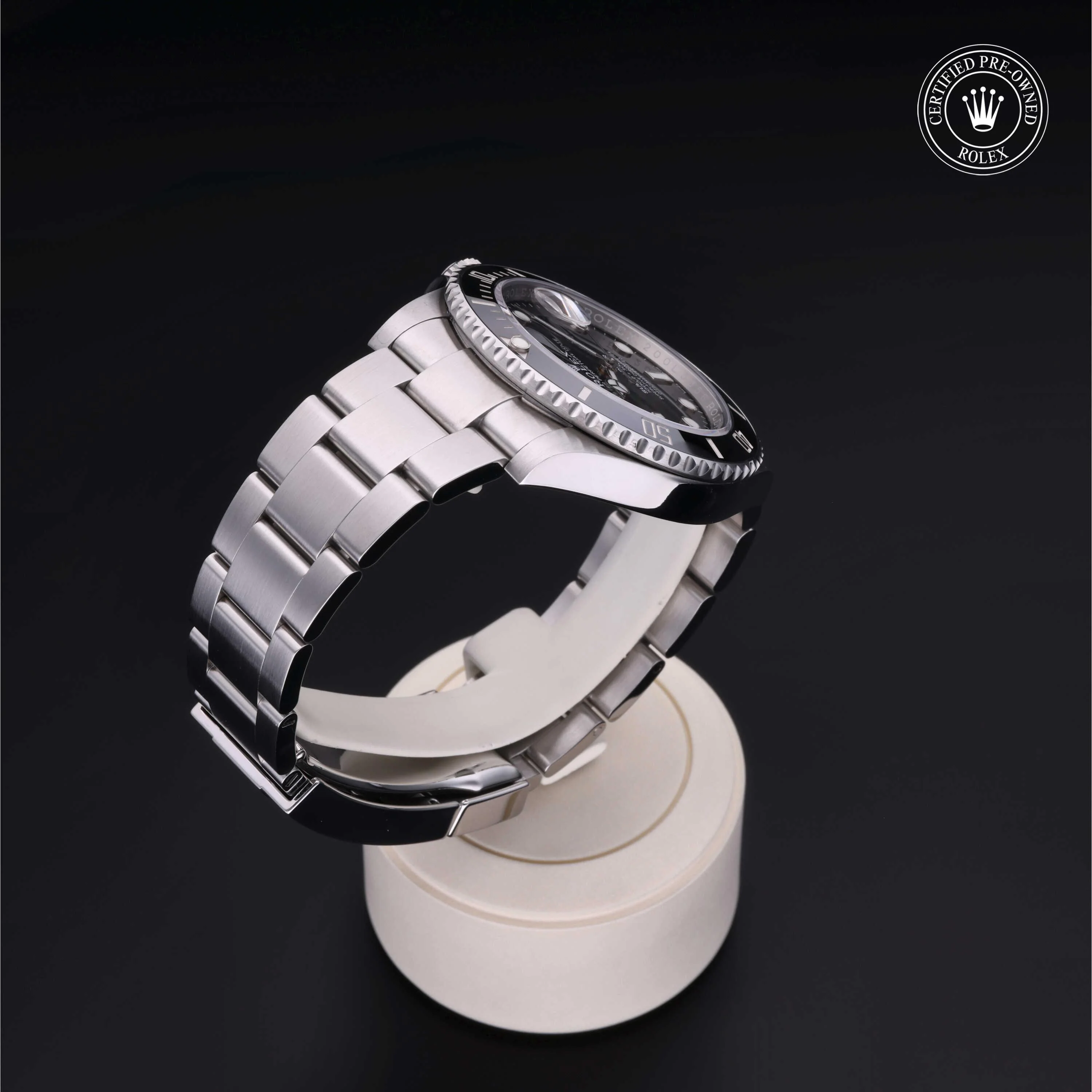 Oyster Perpetual Submariner Date - Image 25