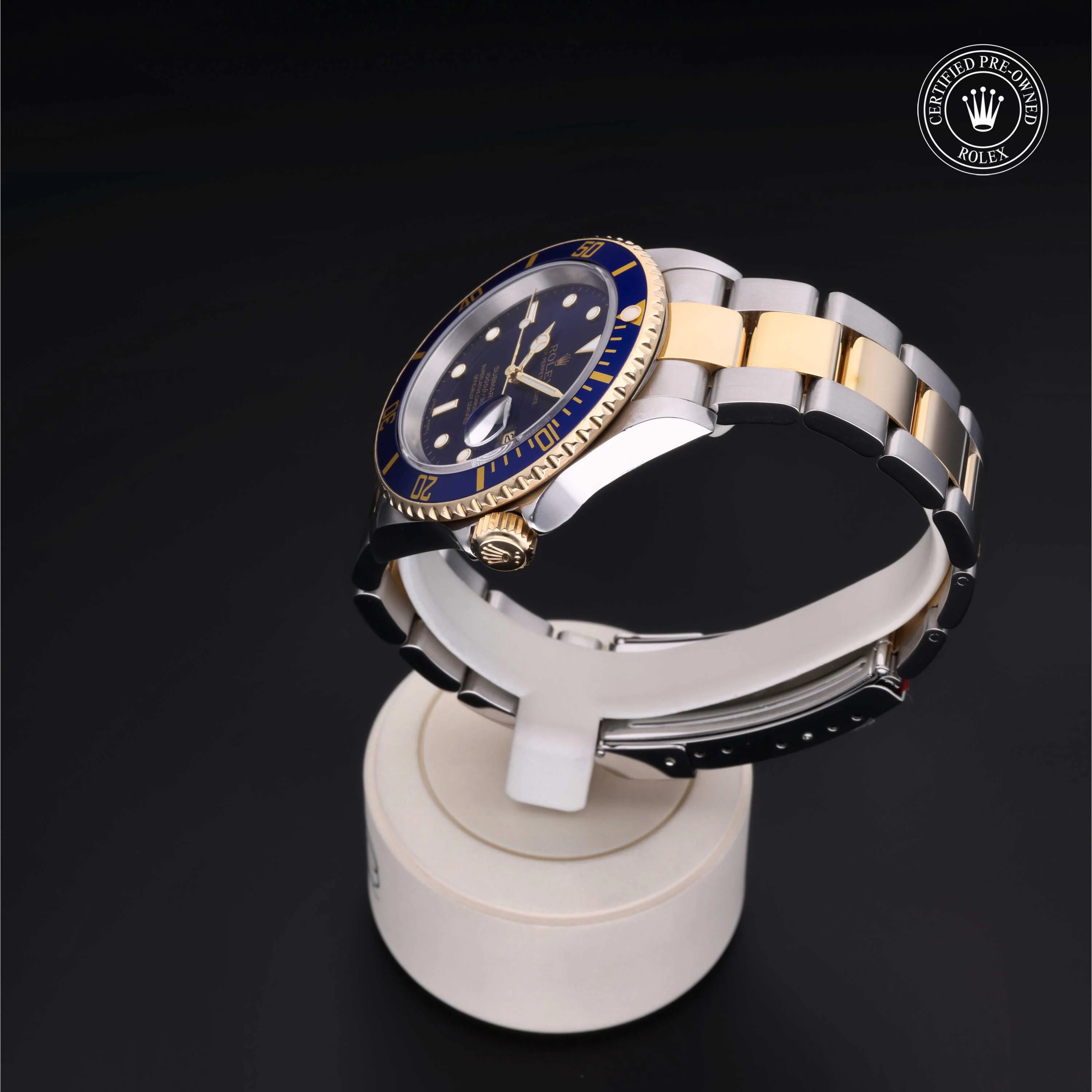 Oyster Perpetual Submariner Date - Image 12