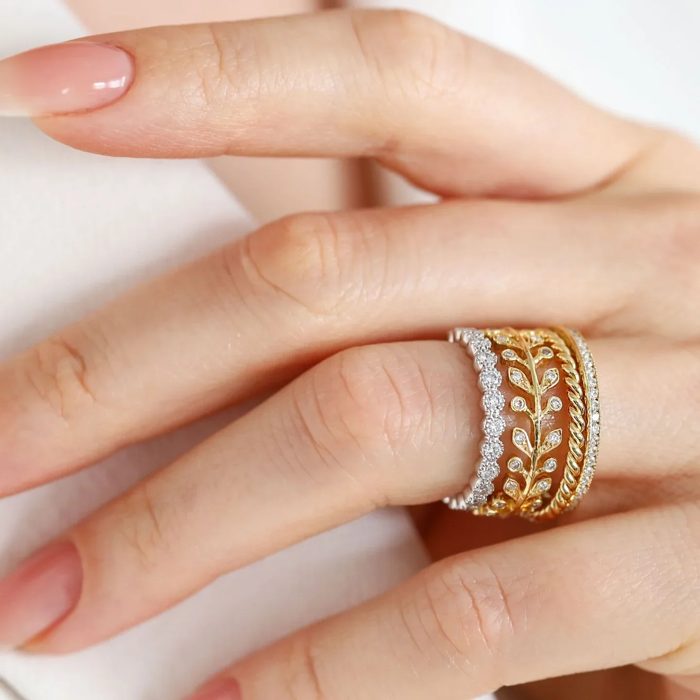 Sethi Couture 18K Yellow Gold Rope Band - Image 2