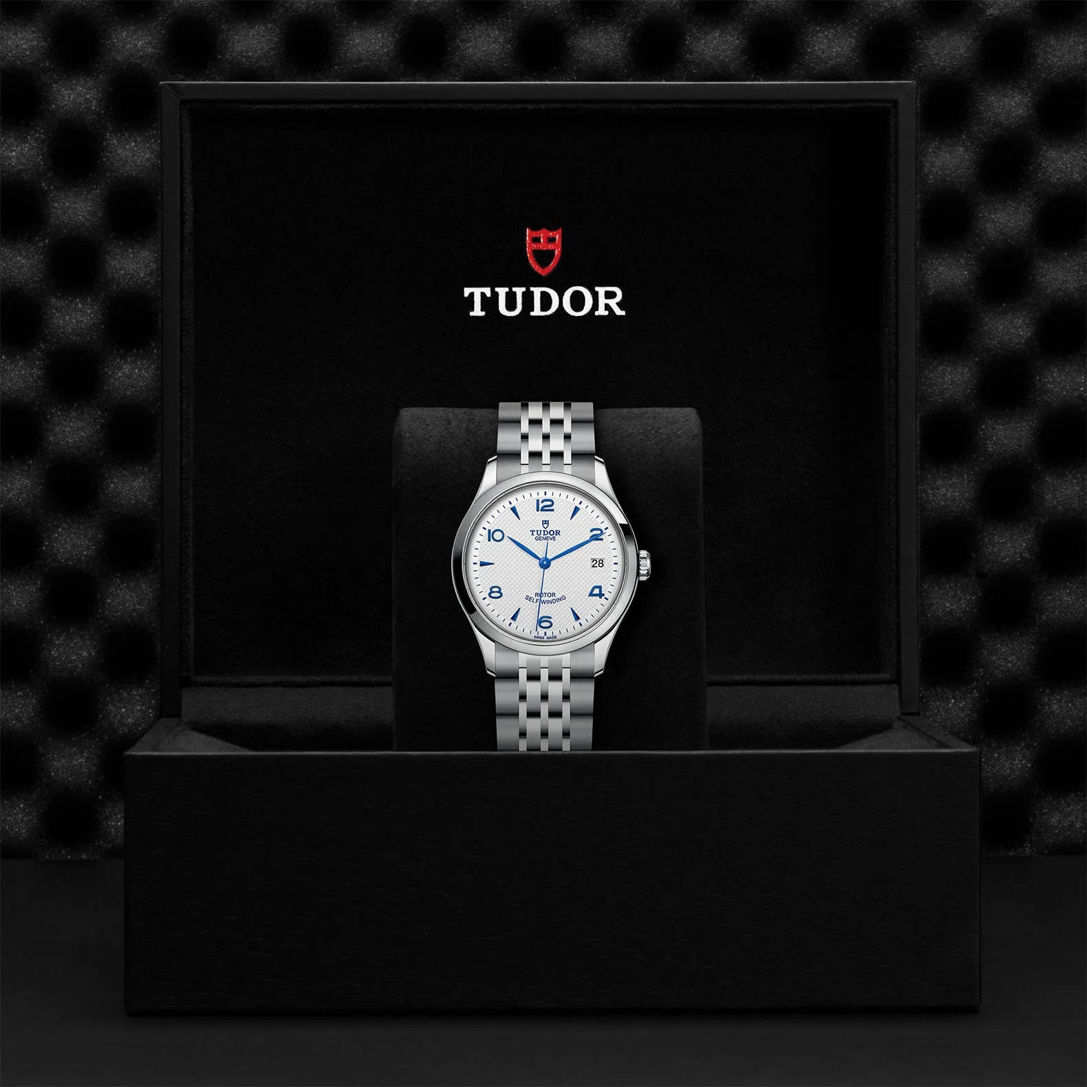 TUDOR 1926 36mm Case, White Opaline and Blue Dial, Steel Bracelet (M91450-0005) - Image 2