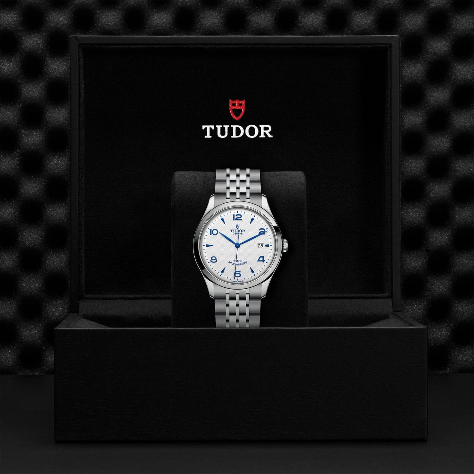 TUDOR 1926 41mm Case, White Opaline and Blue Dial, Steel Bracelet (M91650-0005) - Image 2