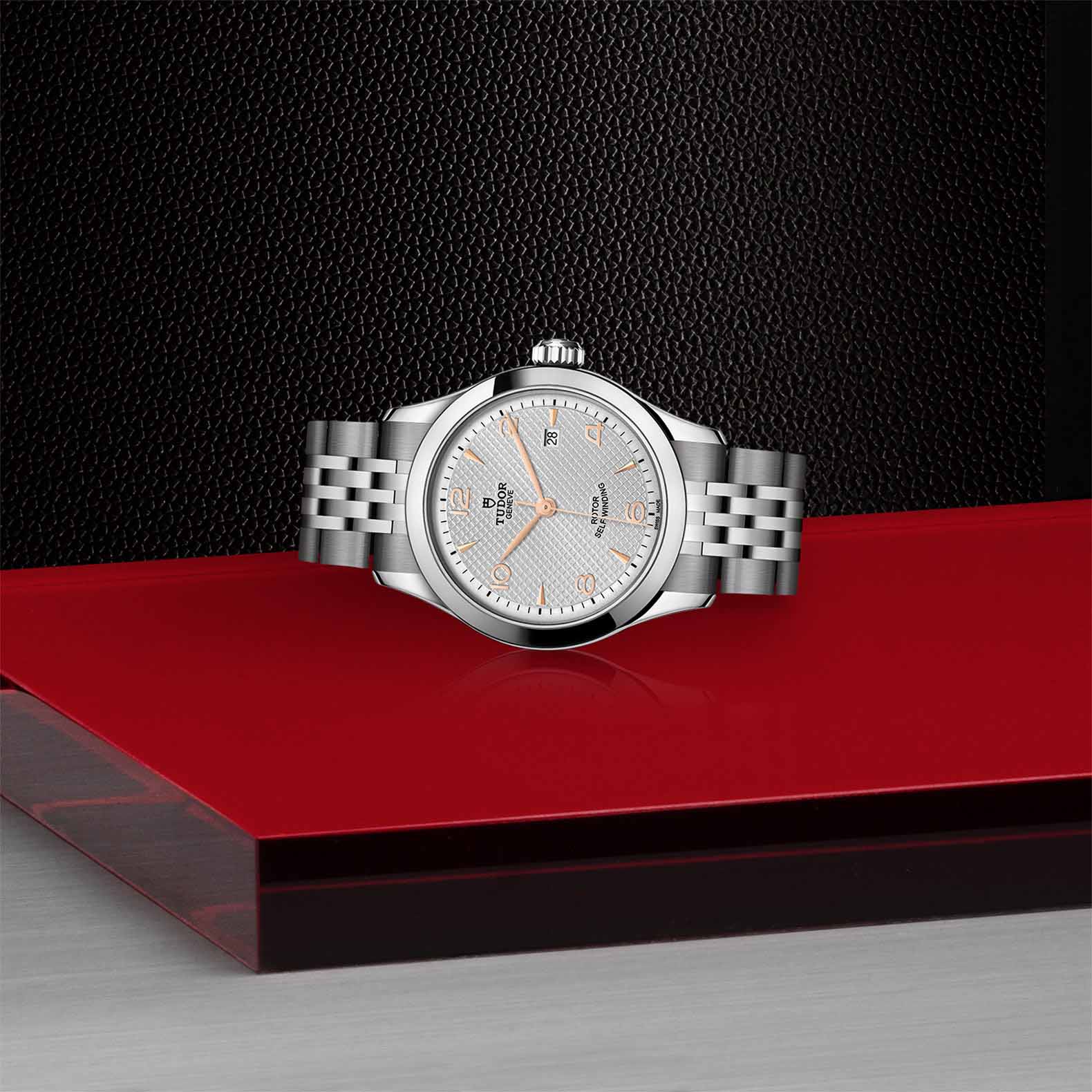TUDOR 28mm 1926 Silver Dial, Stainless Steel Bracelet (M91350-0001) - Image 3