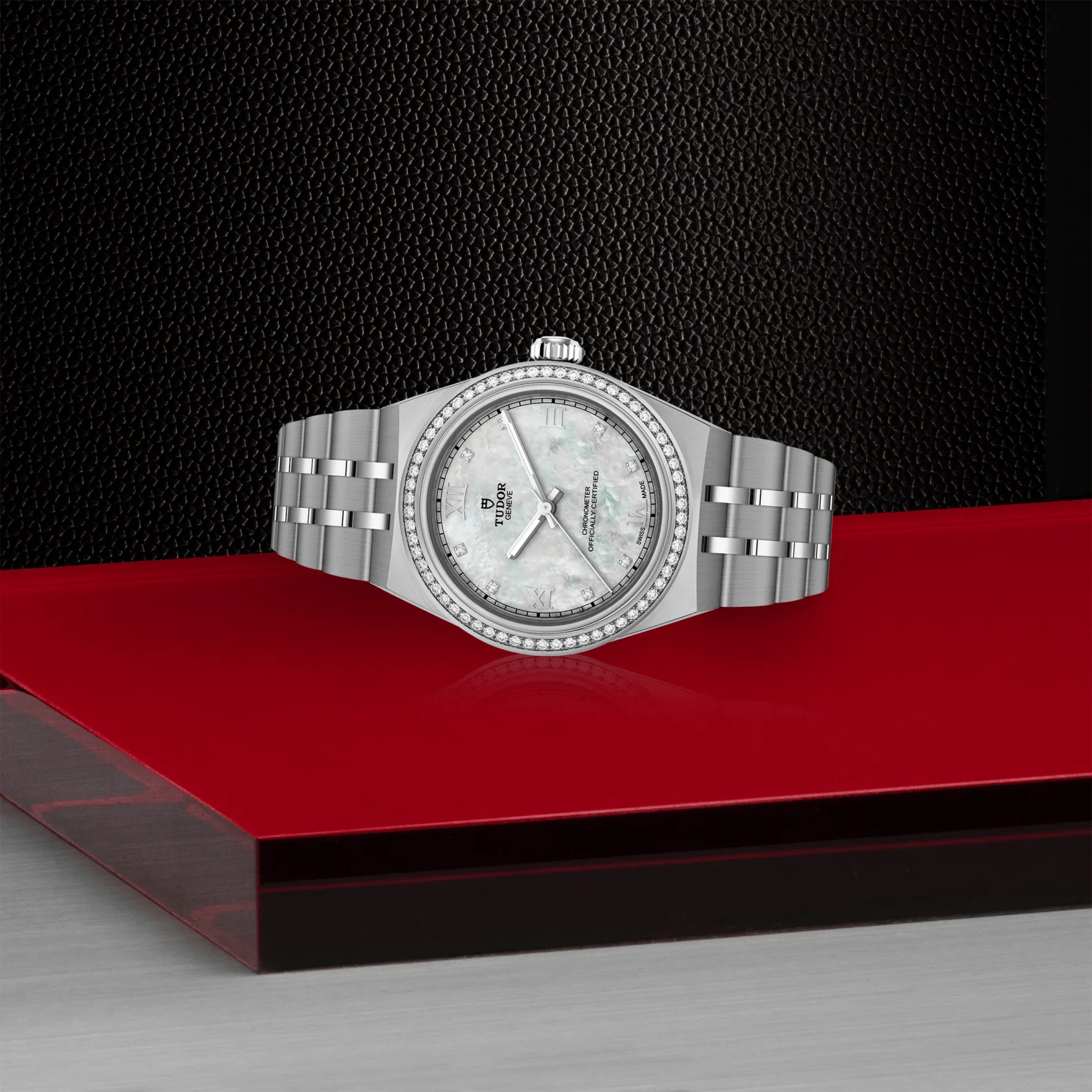 TUDOR 30mm TUDOR Royal Mother of Pearl Dial, Stainless Steel Bracelet (M2830A1S0-0001) - Image 3