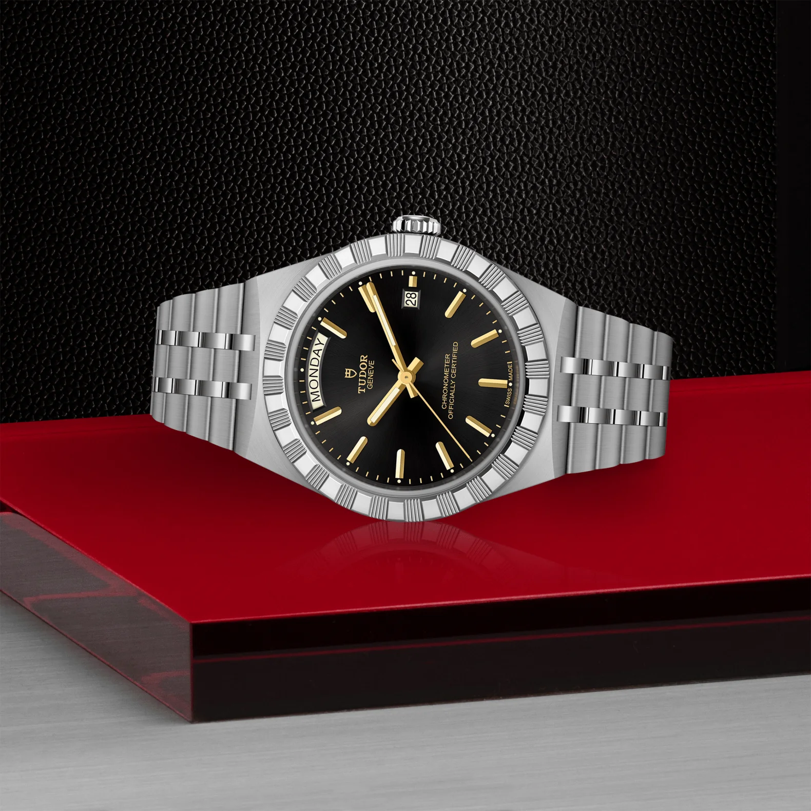 TUDOR 40mm TUDOR Royal Black Dial, Stainless Steel Bracelet (M2840D1A0-0001) - Image 3