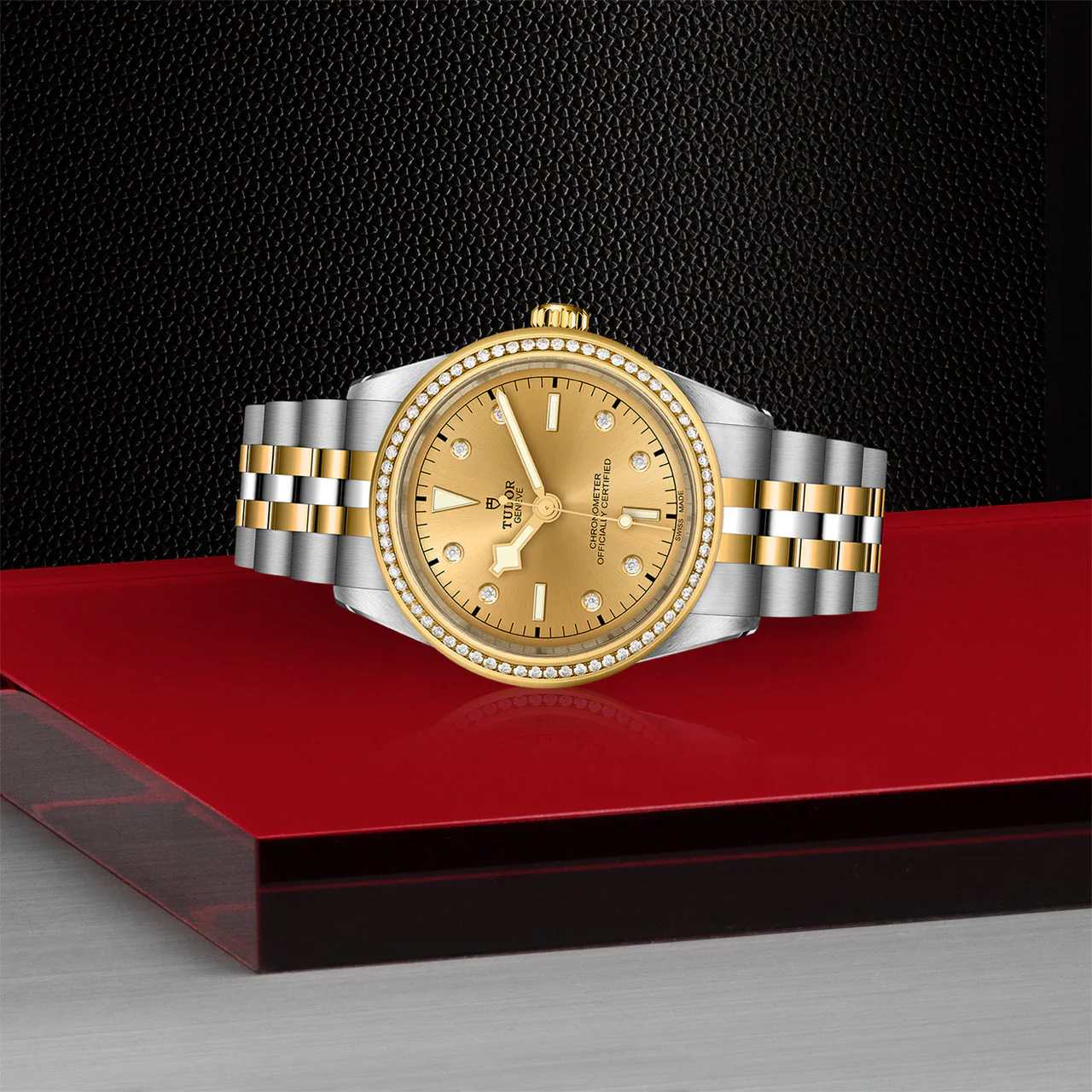 TUDOR Black Bay One 39 S&G Champagne Diamond Dial, Two Tone Bracelet (M79673-0007) - Image 3