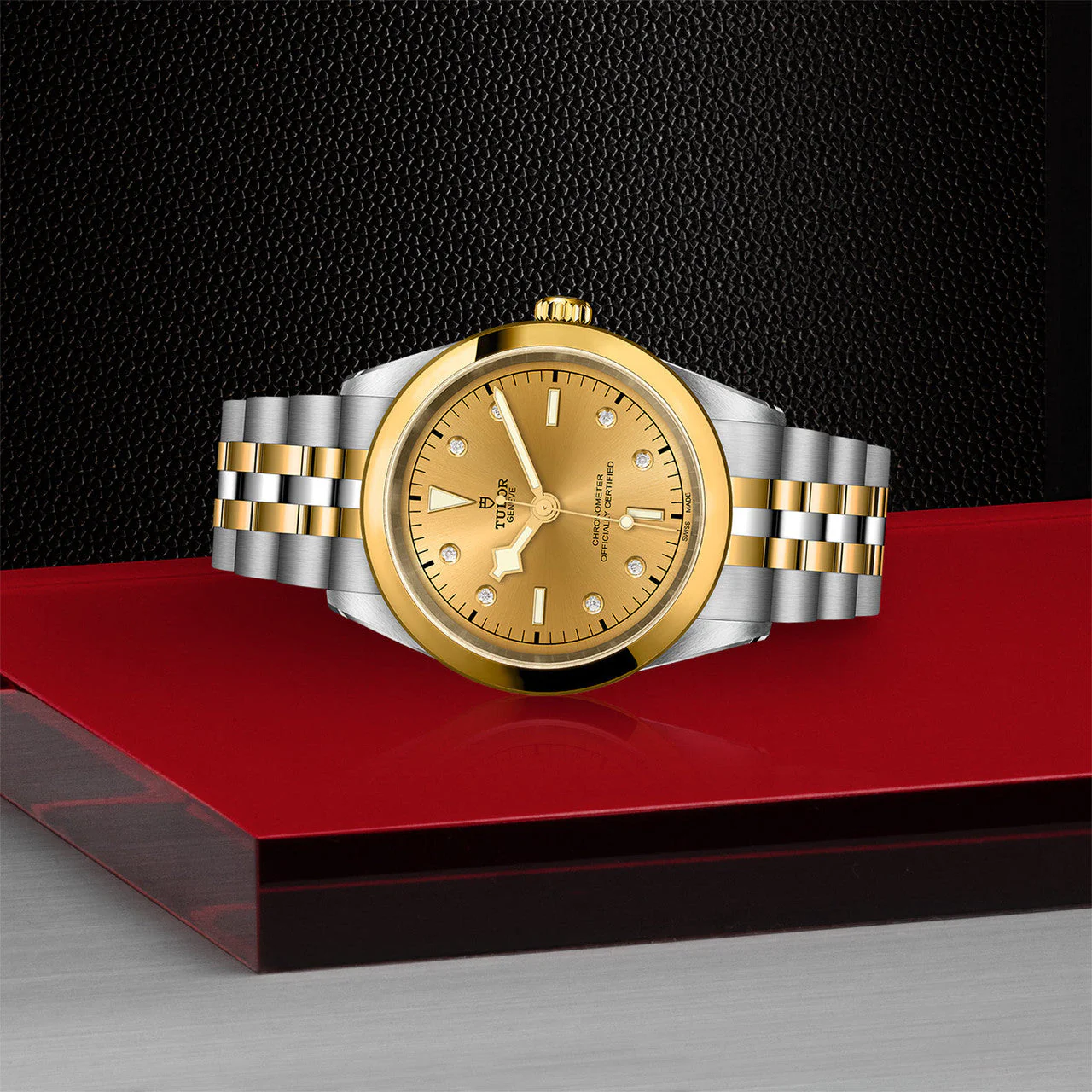 TUDOR Black Bay One 41 S&G Champagne Diamond Dial, Two Tone Bracelet (M79683-0008) - Image 3