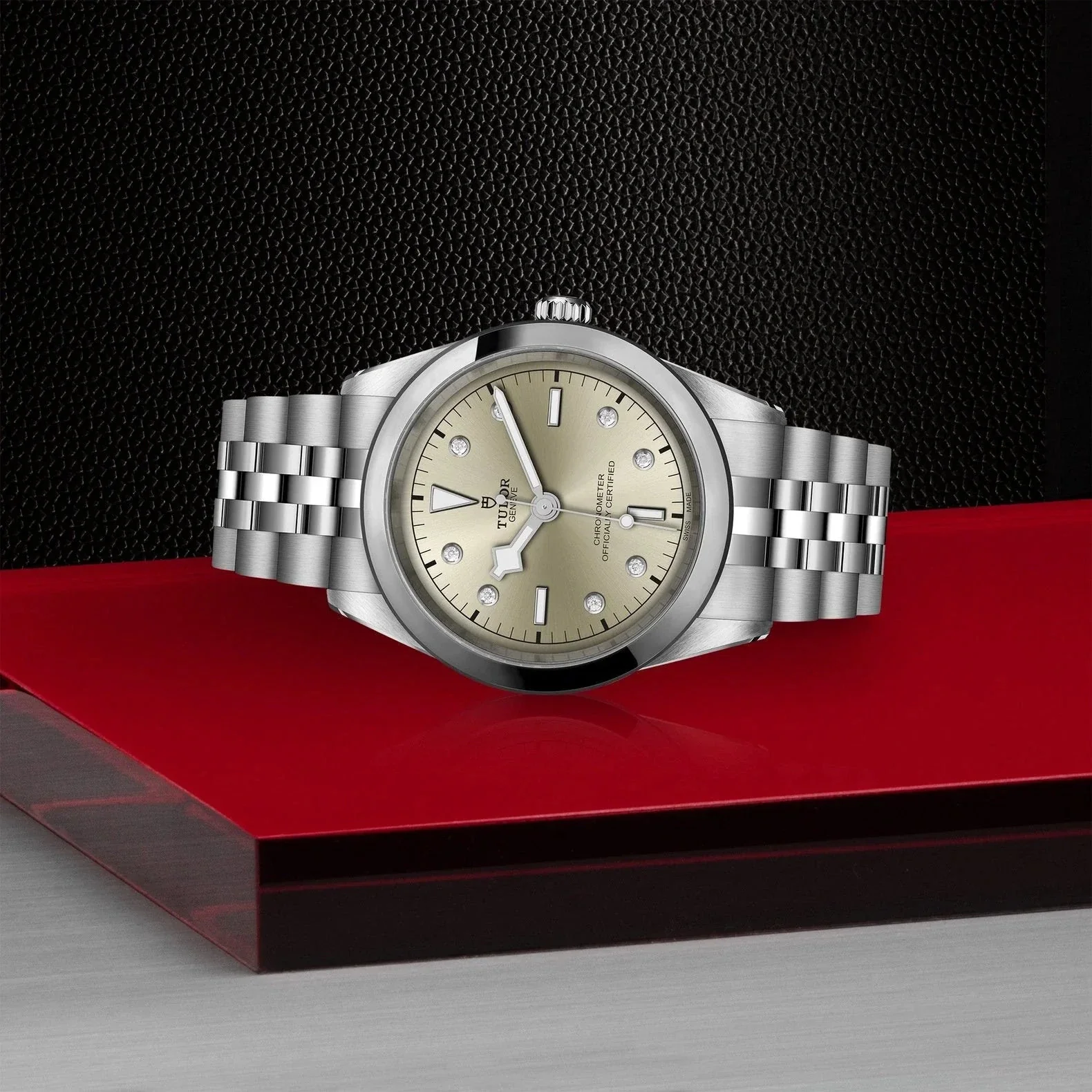 TUDOR Black Bay One 41mm Light Champagne Diamond Dial, Stainless Steel Bracelet (M79680-0006) - Image 2