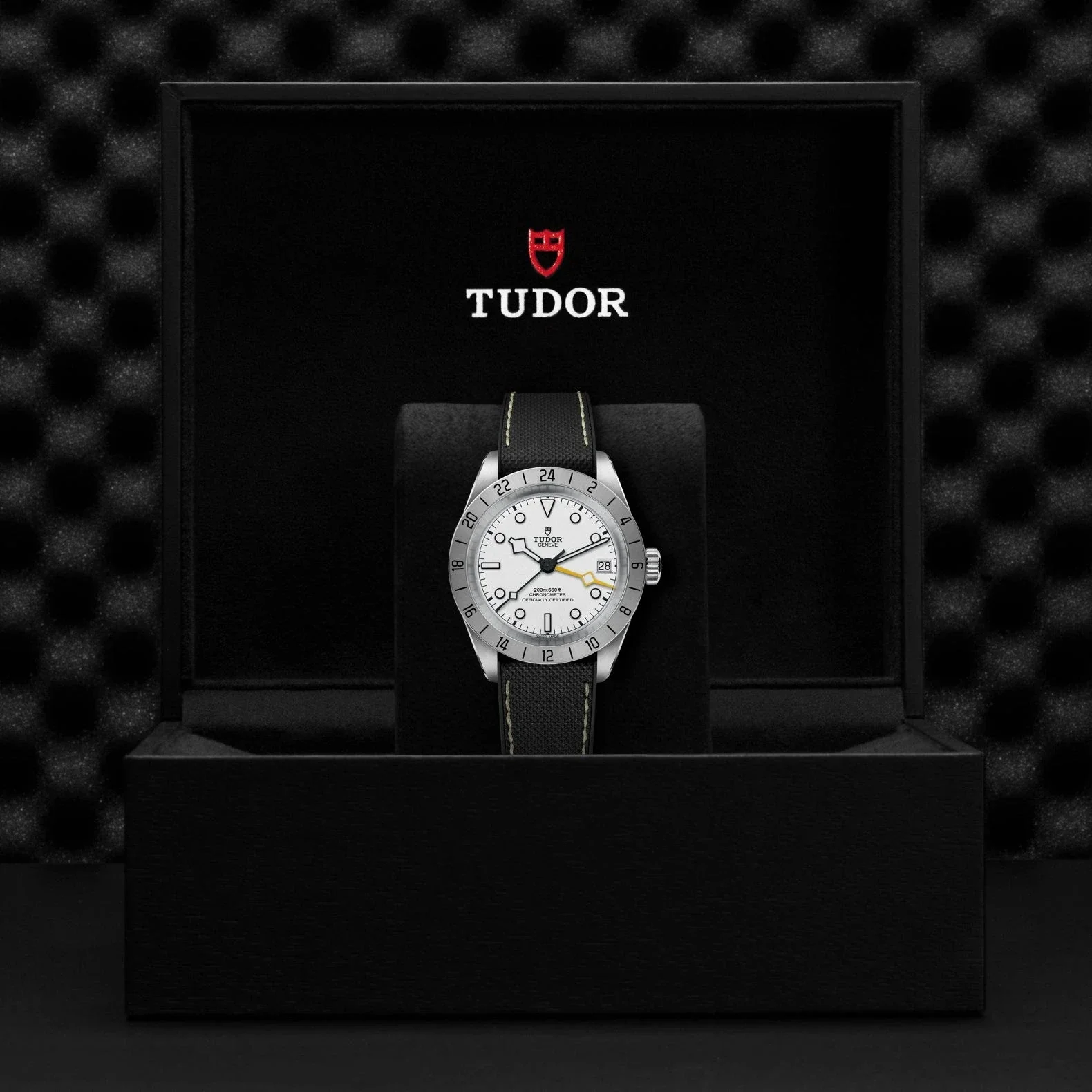 TUDOR Black Bay Pro, White Dial, Hybrid Rubber and Leather Strap (M79470-0006) - Image 4