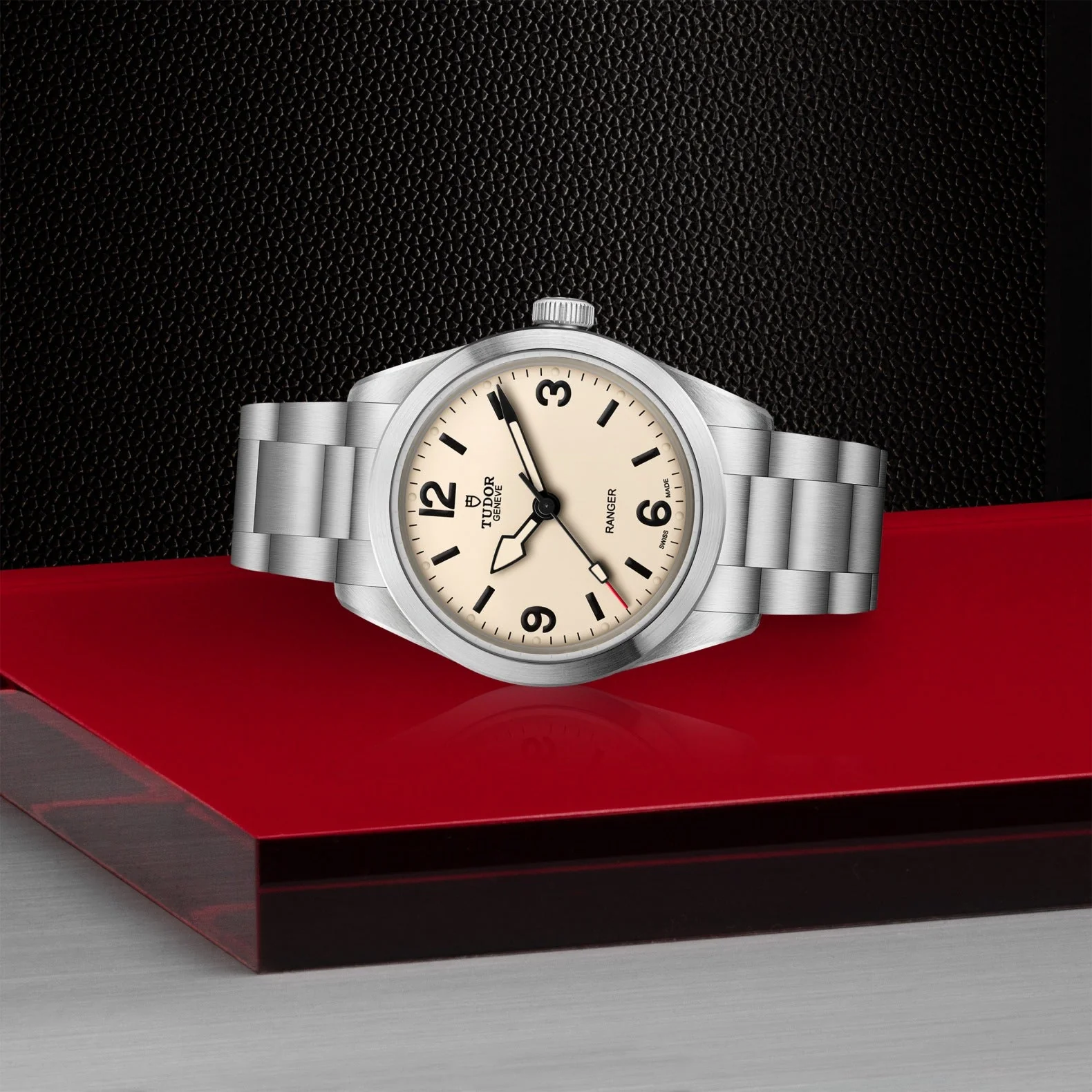 TUDOR Ranger, Beige Dial, Steel Bracelet (M79950-0008) - Image 3
